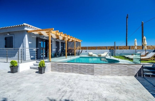 Aurelia Villa - 2 bedroom villa with private pool
