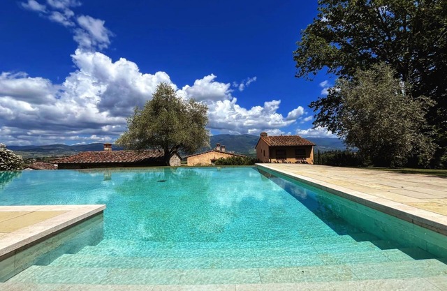 Authentic Tuscan Villa close to Florence - Stunning Swimming Pool - Wi Fi n