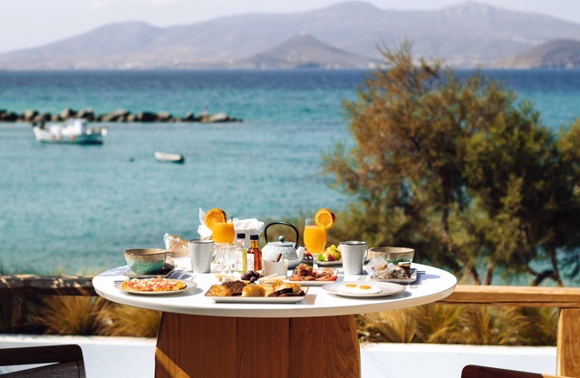 Avgoustos Suites - Adults only