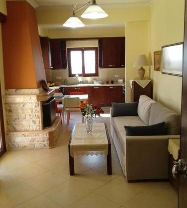 Avia, house with privillaged view, 100 meters from the sea