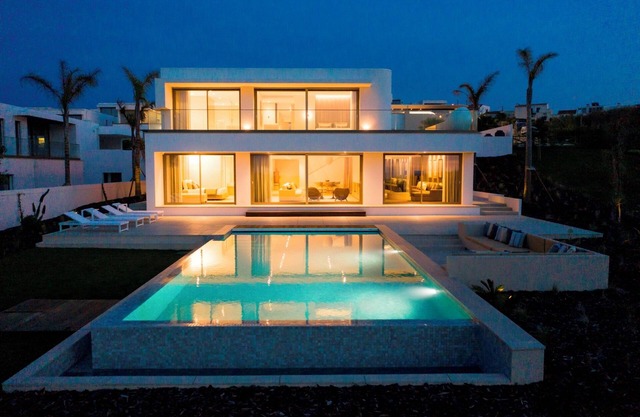 AWARD WINNING EXQUISITE DREAM VILLA WITH INFINITY POOL - 20