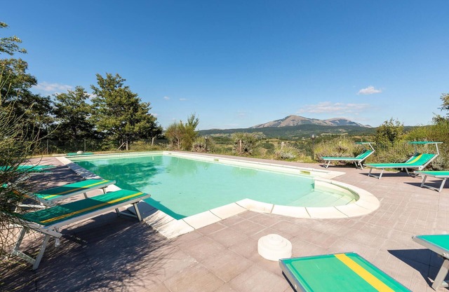 Awesome home in Pietralunga PG