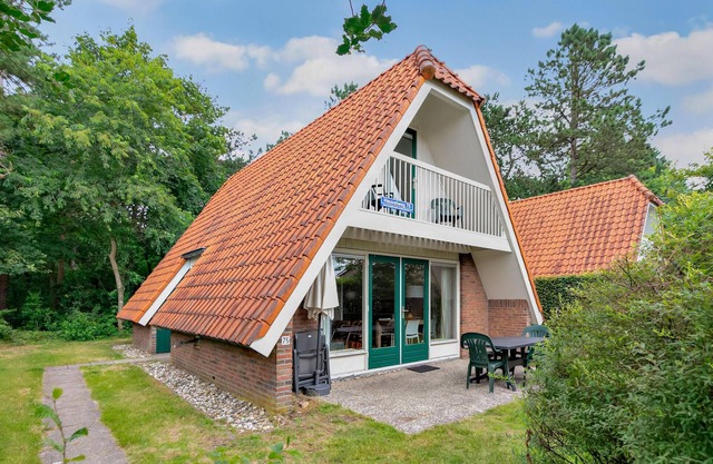 Awesome home in Vlagtwedde with kitchen