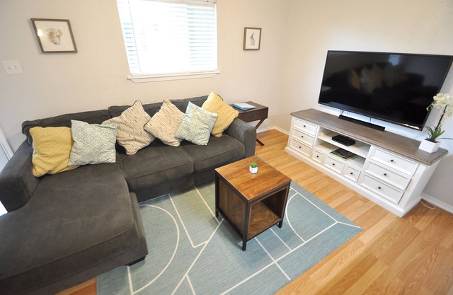 Awesome SoLa Central Austin Condo
