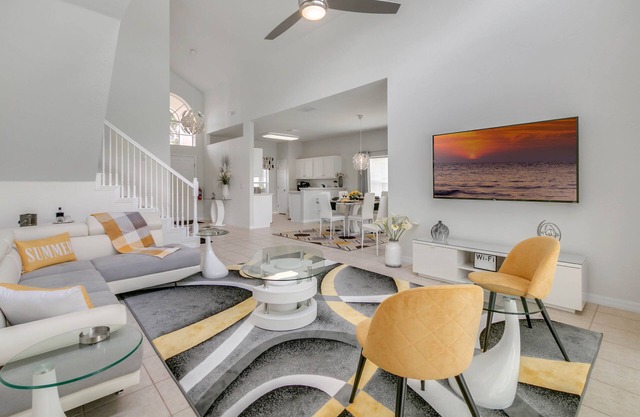 Awesome Vacation Home w/Private Heated Pool/Spa Games Rm, Wi-Fi + Disney 10 Mins