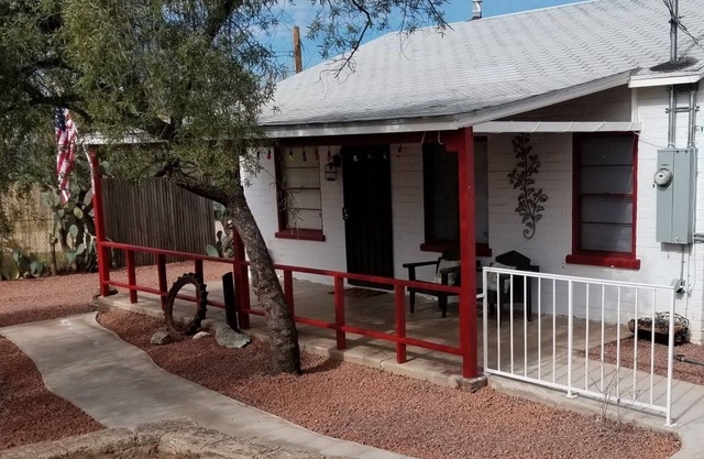 AZ Ranch House, near UofA & Banner Hosp/midtown