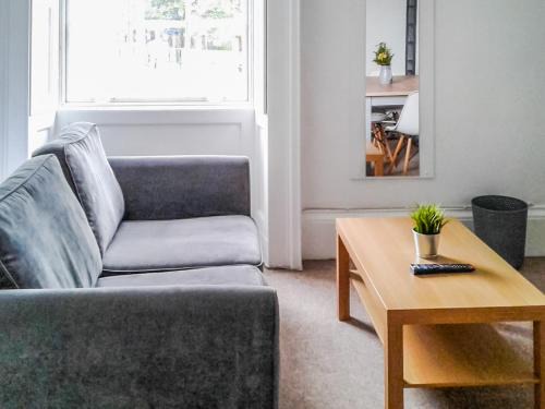 Azzule Apartment By The Sea