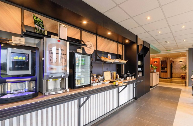 B&B HOTEL Compiègne Thourotte