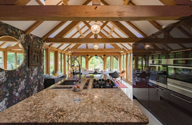 Bacchus - a holiday let that sleeps 20 guests in 7 bedrooms
