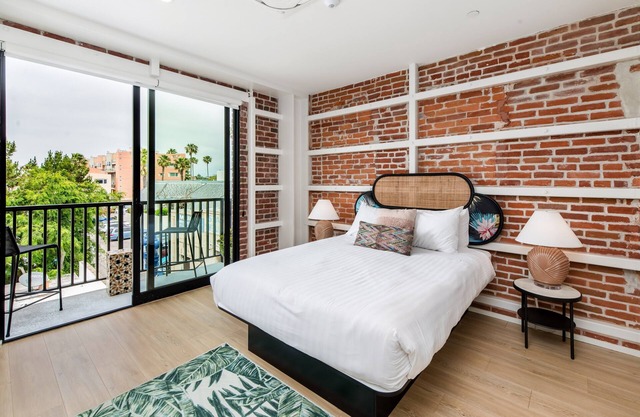 The Brick Hotel Oceanside 