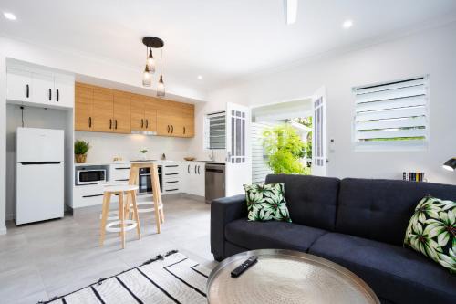 Bamboo Villa - Pet friendly luxury Villa next to Botanical Gardens