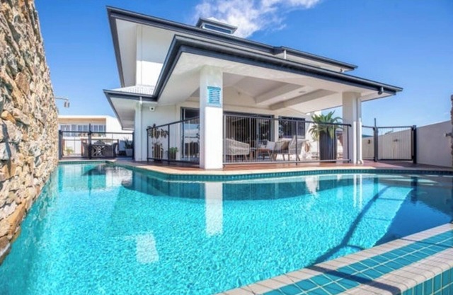 Barralong Where Two Waters Meet Is True Luxury Right on the Whitsunday Coast