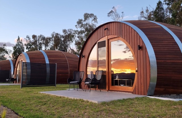 Barrel View Luxury Cabins - Australia's First Wine Barrel Accommodation