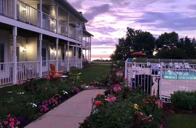 Bay Breeze Resort