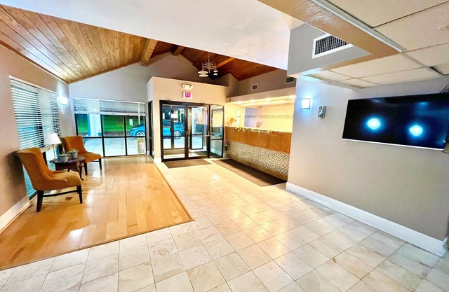 Bayou Inn & Suites