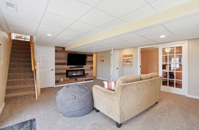 Beach Access/Kid Friendly/Park/Office/4BR/2B