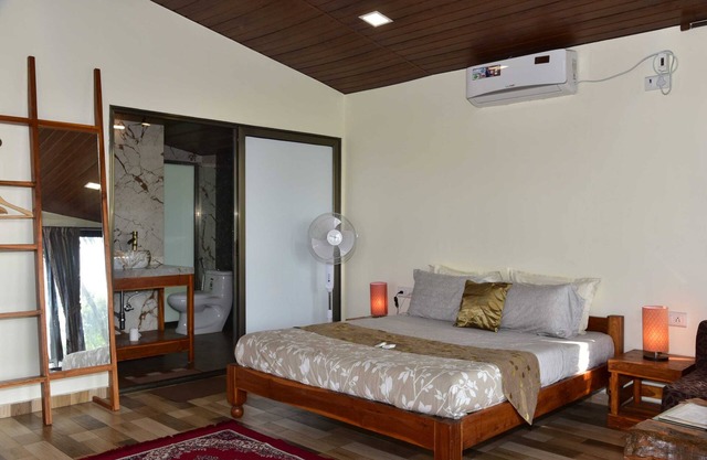 Beach Cabana - La Mer Beach House
