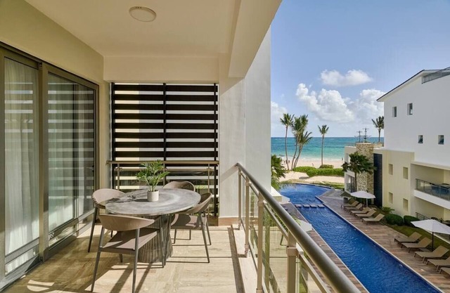 Beach Condo w/Sea View B-301 @ Costa Atlantica