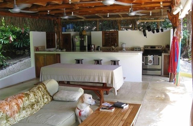 Beach Front Almost! 2 Minutes walk to Surf & Beach,Beautiful family compound.