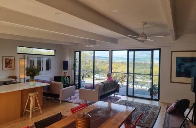 Beach Hideaway with stunning view