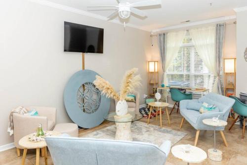Beach Home w Peloton & Pool & Billiards