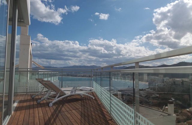 BEACH & SUN -Chill-out Terrace, sea views, A/C, pool and WIFI, 4 bedrooms