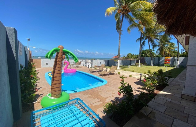Beachfront House with Gourmet Area and Privileged Sea View