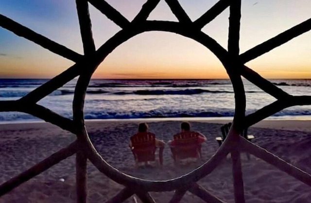Beachfront Private Room Triple