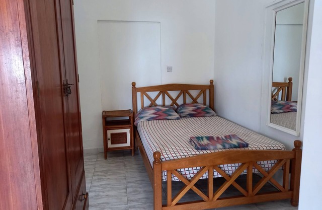 Beachfront Studio Apartment - Brighton Beach