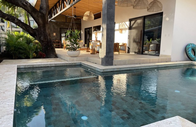 BEACHSIDE 3 bdr Luxury Villa