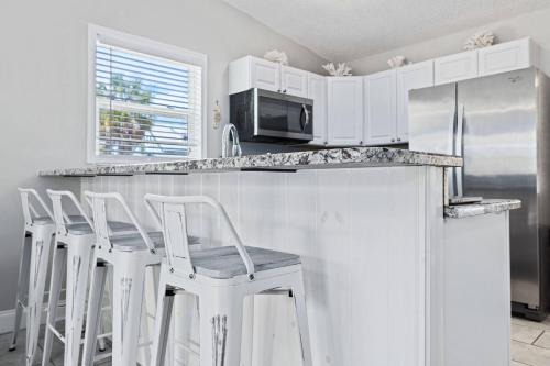 Beachy 2-1 Condo