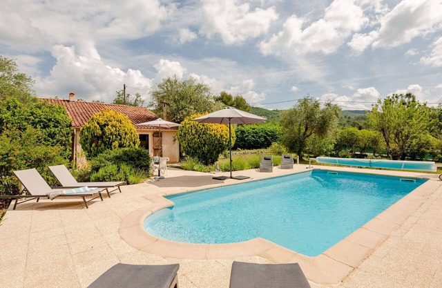 Beautiful private villa for 4 people with private pool, WIFI, TV and terrace
