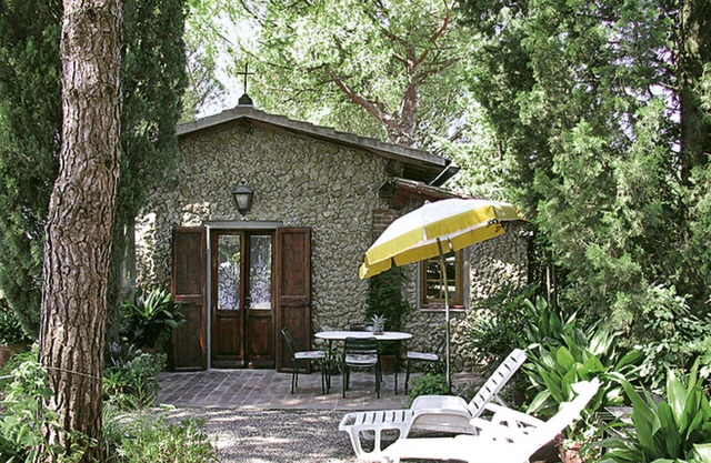 Beautiful private villa for 2 people with TV, terrace and parking