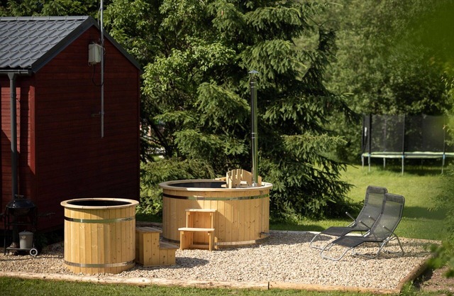 Beautiful private villa for 4 guests with hot tub, WIFI, TV, terrace, pets allowed and parking