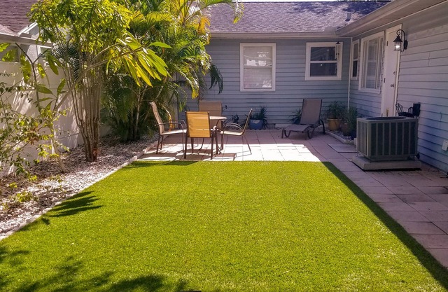 Beautiful 2/1 St. Pete Home