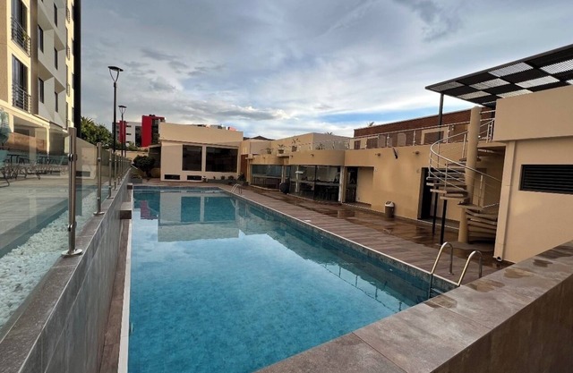 Beautiful 3 bedroom apartment with parking