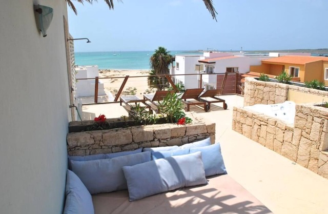 Beautiful apartment 50 meters from the sea!