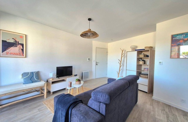Beautiful apartment with balcony and garden