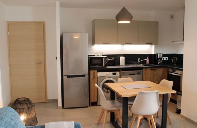 Beautiful apartment facing Prorel. In the town center.