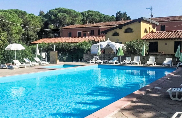 Beautiful apartment for 3 guests with pool, WIFI, A/C, TV and pets allowed