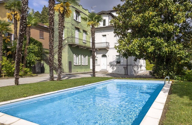 Beautiful apartment for 4 people with pool, A/C, TV and parking