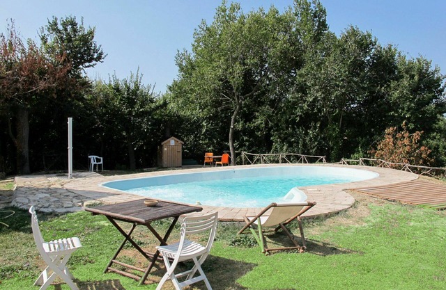 Beautiful apartment for 4 people with pool, WIFI, A/C, TV, patio, pets allowed and parking