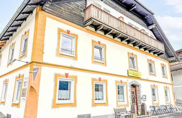 Beautiful apartment for 4 guests with WIFI, TV and parking