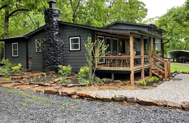 Beautiful cabin by the Lake