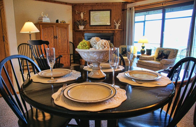 Beautiful & Clean 2 Bedroom Mille Lacs Rental at Izatys - Contactless Check-in