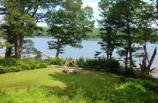 Beautiful Cottage On Water, Near Beach, Pet Friendly!