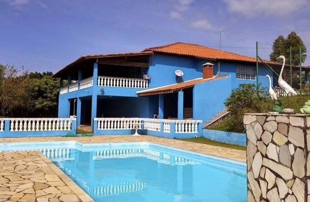 Beautiful country house with ample leisure area