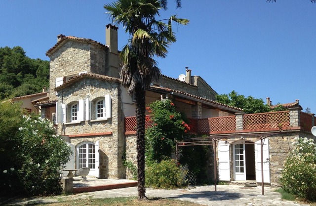 BEAUTIFUL GITE IN CÉVENNES 4 BEDS - "THE BLUE CEDAR"