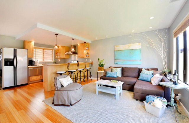 Beautiful High End Cottage Close to the Beach!