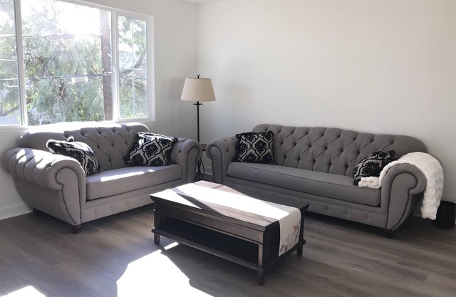 Beautiful Home 5 Minutes to UCSB Near Beaches 4 bedrooms